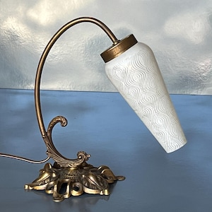 French Art Deco 1940 glass lamp