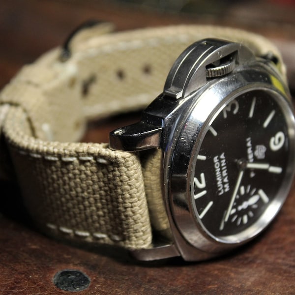 Bracelet en toile beige clair réalisé sur mesure pour Panerai