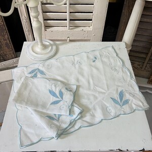 Vintage Linen Placemat Set for 4: Blue Embroidered Napkins