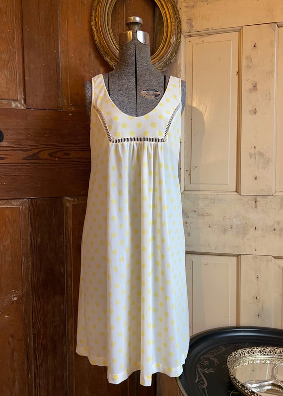 Vintage 1960s yellow polka dot nylon nightie, Flai