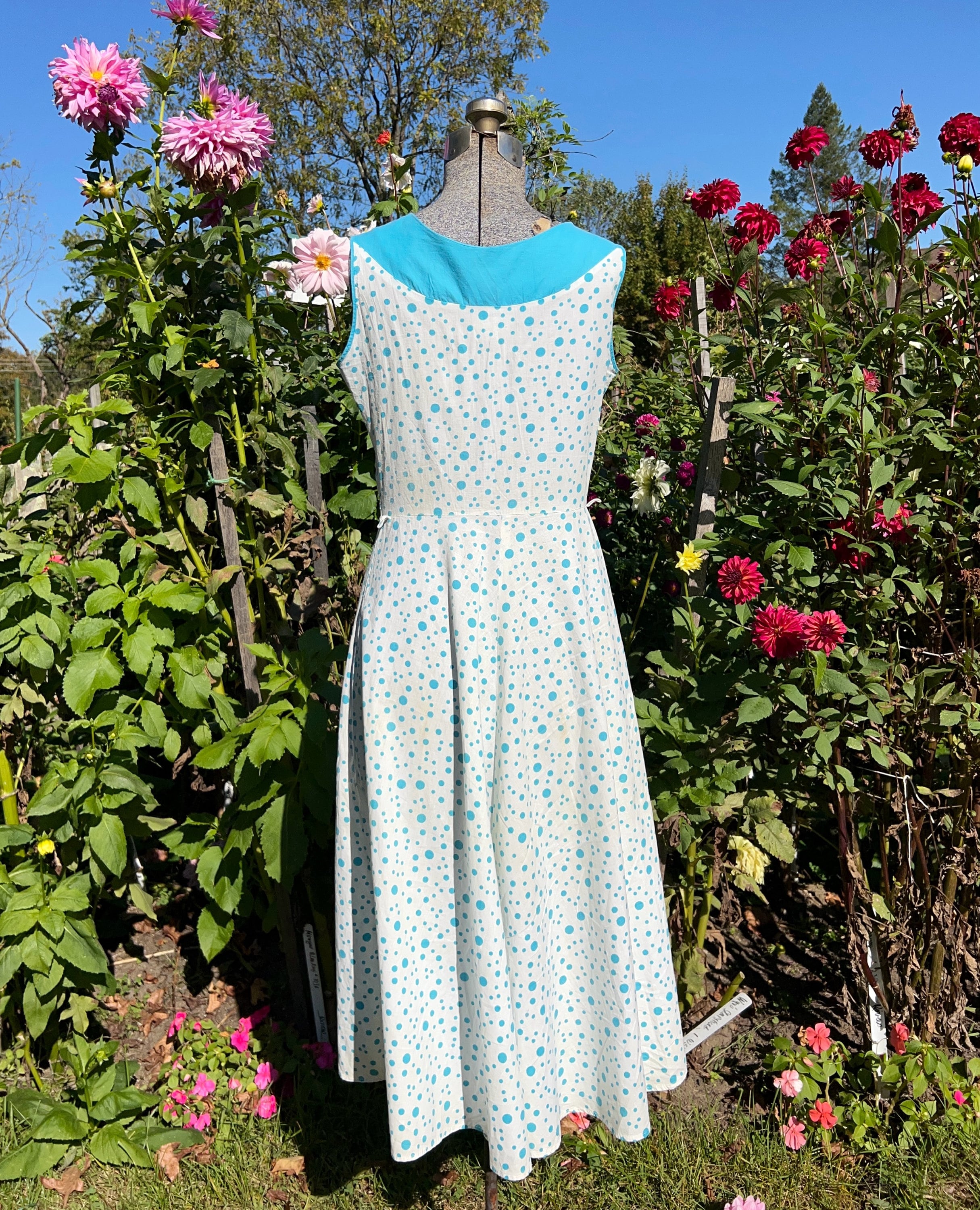 Dressystar Vintage 1950s Polka Dot and Solid Color Prom Dresses Cap-Sleeve Black White Dot A L
