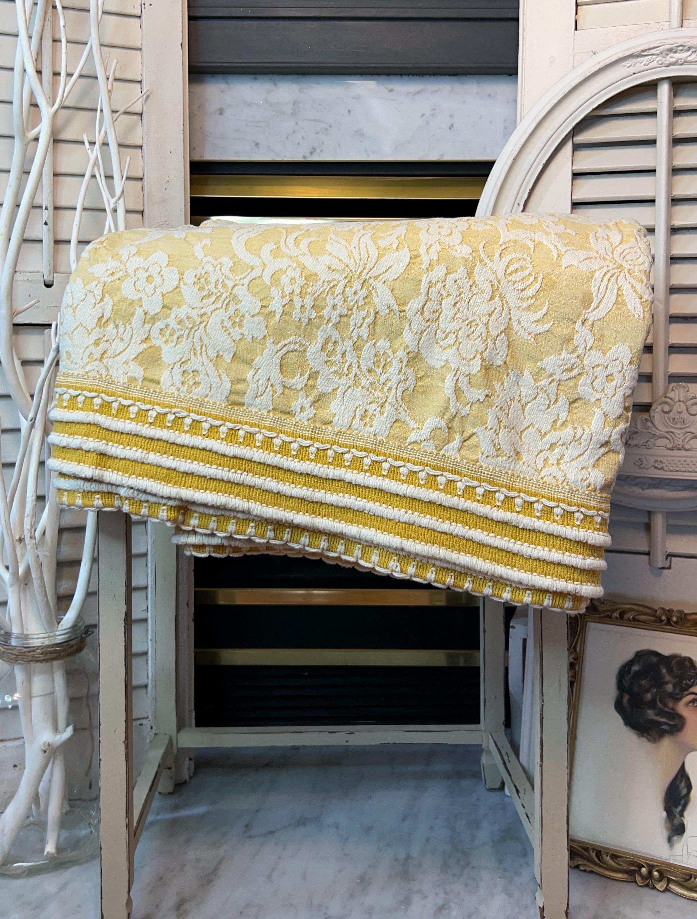 アメリカ　1960年代　ベッドカバー 1960s Bedspread - Etsy