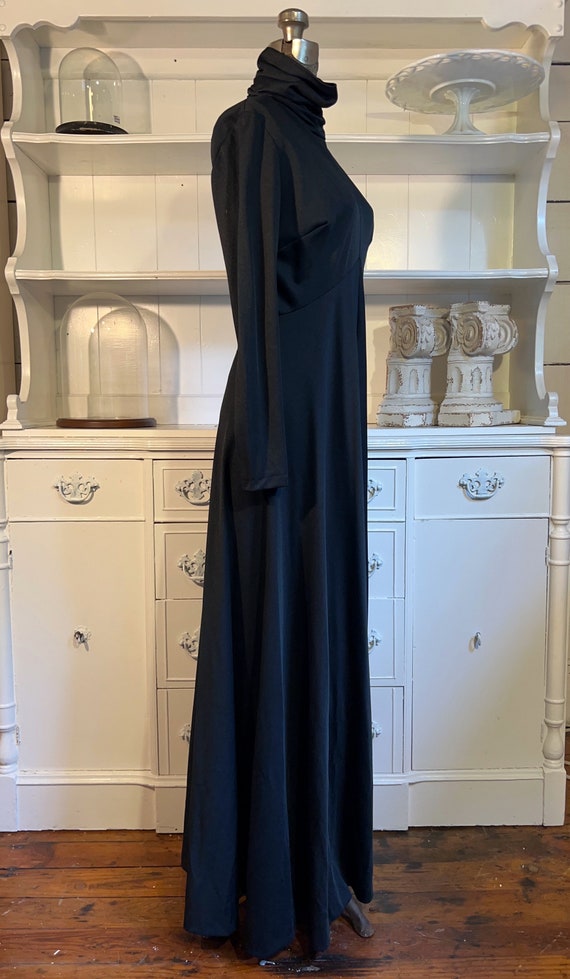 Vintage black maxi gown, 70s long sleeve party go… - image 6