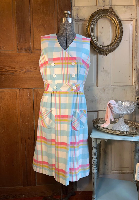 Vintage 1960s cotton plaid sleeveless dress.