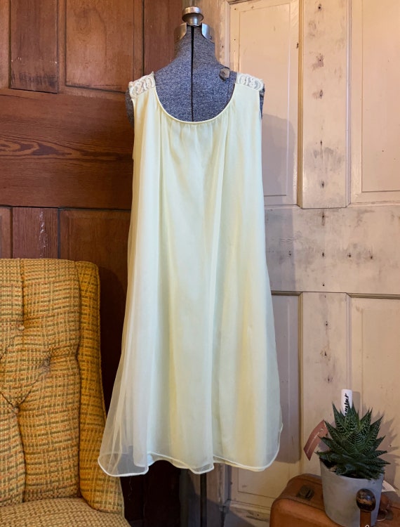 Vintage 1960s lemon chiffon babydoll nightie - Gem