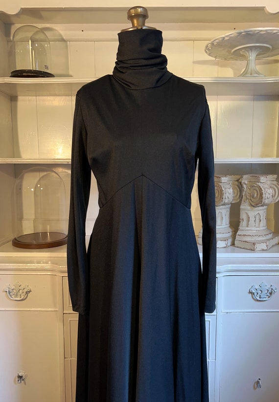 Vintage black maxi gown, 70s long sleeve party go… - image 3