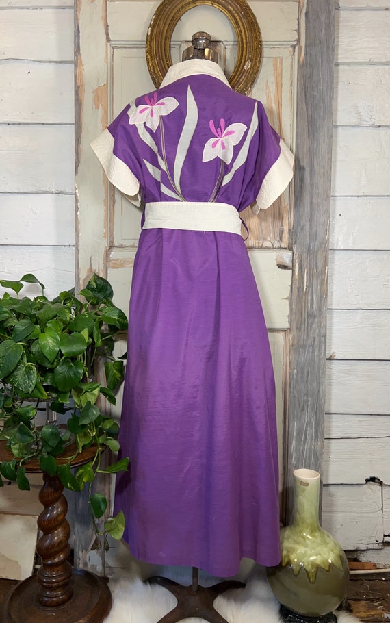 Vintage Chinese purple cotton embroidered robe - image 5