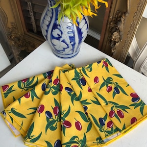 Vintage olive print napkin set, 6 dinner napkins