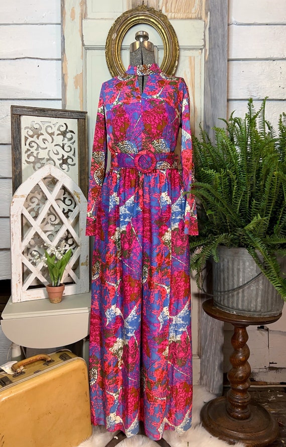 Vintage 1960s long sleeve psychedelic dress maxi d