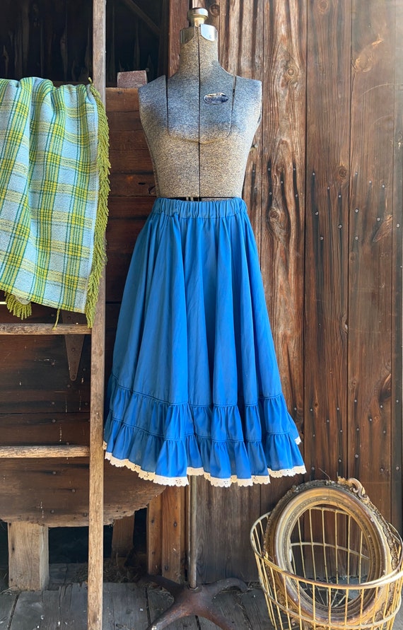 Vintage blue square dance skirt, Jeri-bee.