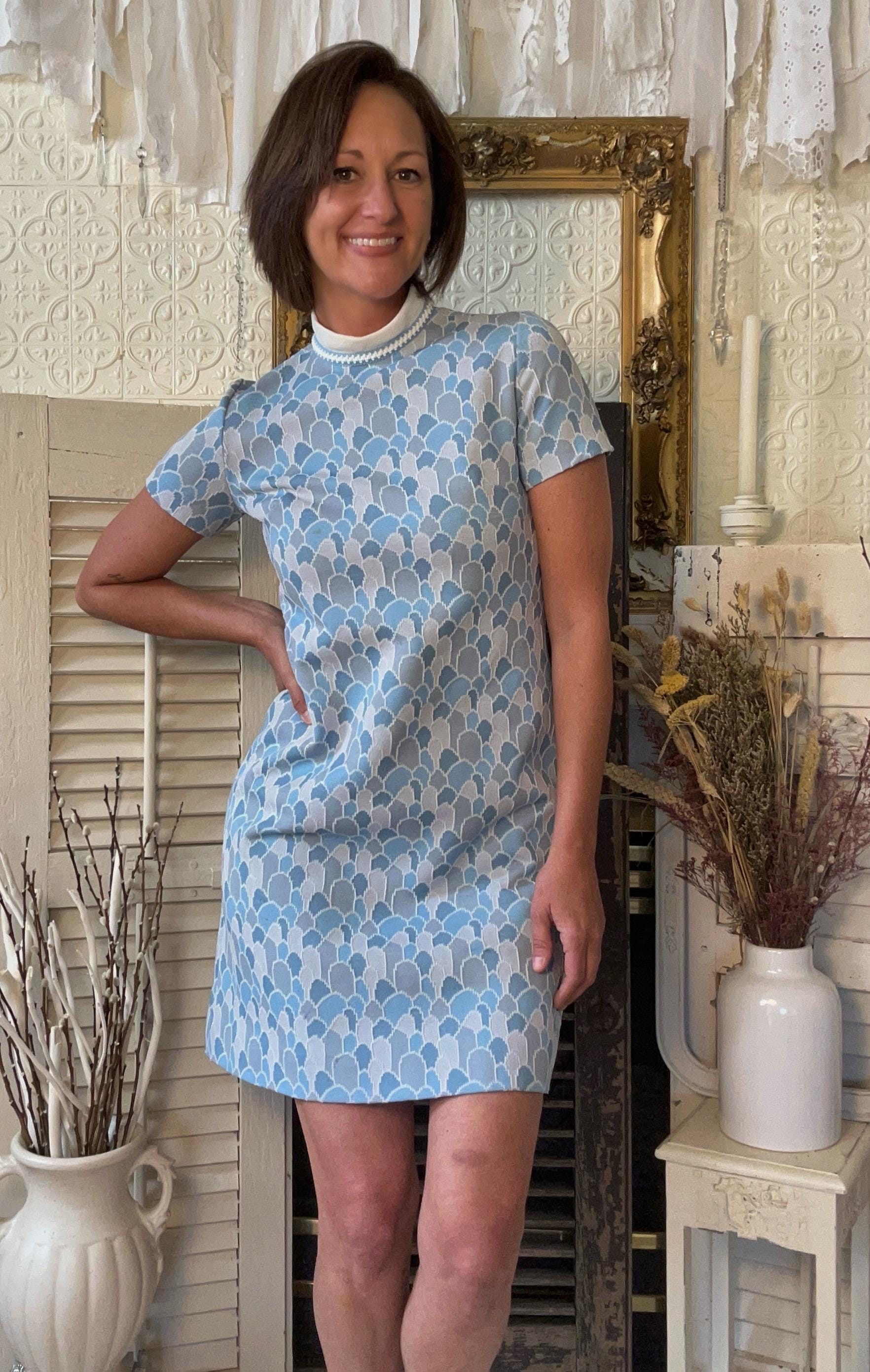 60s blue dress Vintage Polyester Short Sleeve Mod Blue Mini Birthday shoot in a gold buttons Size:US 7.5 | EU 40