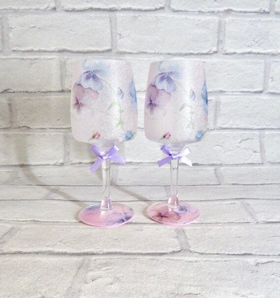 dainty, pansies, flowers, plants, pansy, candle holders, candles, holder, purple, pink, blue, homely, gifts, gentile, glasses, bow, elegant