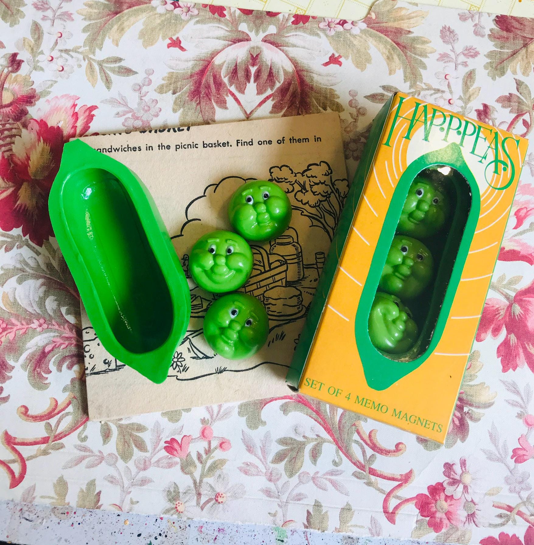 Vintage Peas in a Pod Magnet Set Kitchen Gift, by