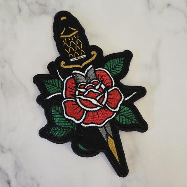 Tattoo Style Dagger & Rose Gestickter Aufnäher zum Aufbügeln