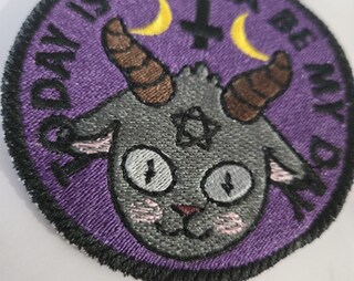 Toppa Ricamata Ferro Da Stiro/Cuci – Teschio Baphomet Satanico – 7,5 Cm