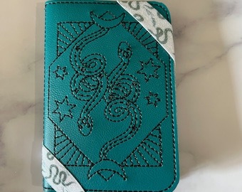 Boho Mini Notebook Cover i konstläder: Fickjournal i ormmönster
