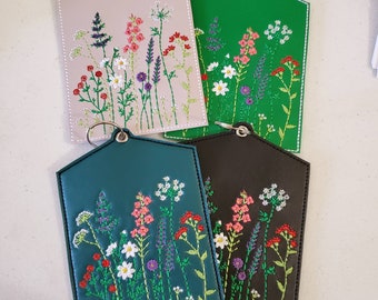 Floral Vaccination Cardholder, Wildflower Cards, Vaccination Cardholder, Vaccination Cardholder Cute, Vaccinecard Holders