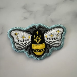 Embroidered Bee Iron On Patch: Denim Jacket Decor (3.5 x 2 in)