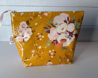 Floral Laminated Cotton Cosmetic Bag, Waterproof Oilcloth Makeup Pouch