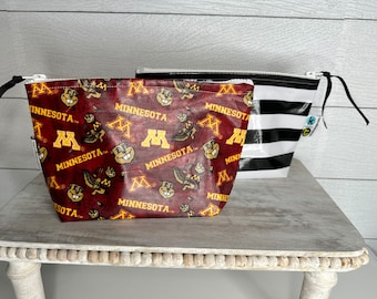 Minnesota Gopher Cosmetic Bag, Waterproof Oilcloth Zipper Pouch, Toiletries, pencil zip bag