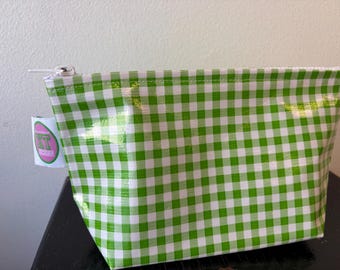 Green Gingham oilcloth Zipper Pouch.  Waterproof Cosmetic, make up, pencil, sunscreen zip Bag.  Easy Clean