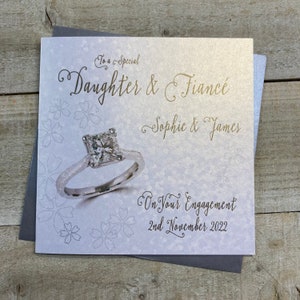 Carte petite-fille et fiancée ou petit-fils et fiancée Bague de fiançailles Design carte personnalisée faite à la main coupe princesse, larme, solitaire image 7