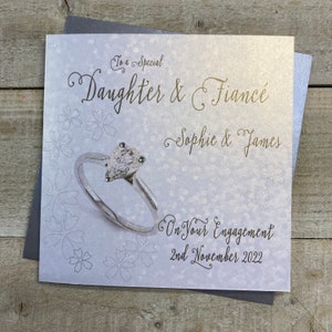 Carte petite-fille et fiancée ou petit-fils et fiancée Bague de fiançailles Design carte personnalisée faite à la main coupe princesse, larme, solitaire image 6