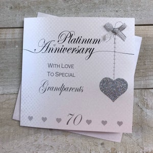 Cartão de aniversário de 70 anos de platina para bisavós, marido, esposa, mãe e pai, mãe e pai, design de coração LLA70g