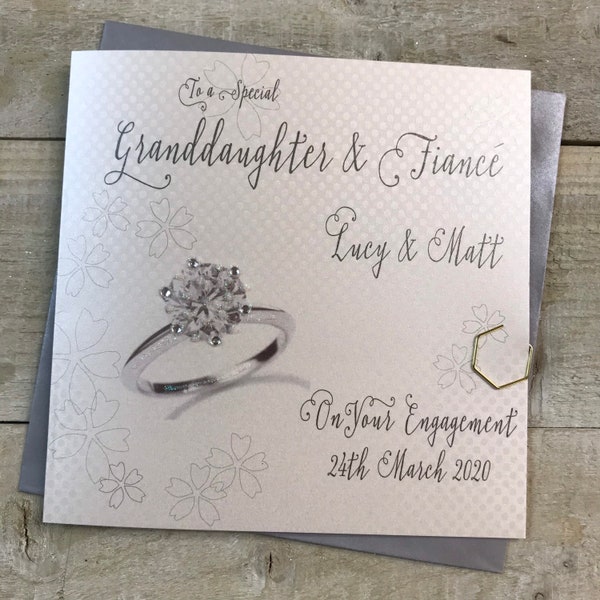 Tarjeta de nieta y prometido o nieto y prometida - Diseño de anillo de compromiso tarjeta hecha a mano personalizada corte princesa, lágrima, solitario