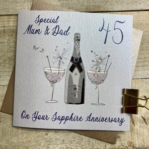 Biglietto di auguri per il 45° anniversario di matrimonio: mamma e papà, moglie, marito, nonni, sorella, fratello, figlio, figlia, biglietto di auguri per l'anniversario in zaffiro
