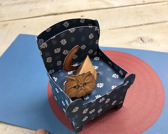 Pop-up-kort - Katt i en stol designad av 2ToTango