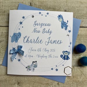 Neues Baby Junge - neuer Sohn, neuer Enkel Karte, handgemachte, personalisierte Karte - NIEDLICHE TIERE