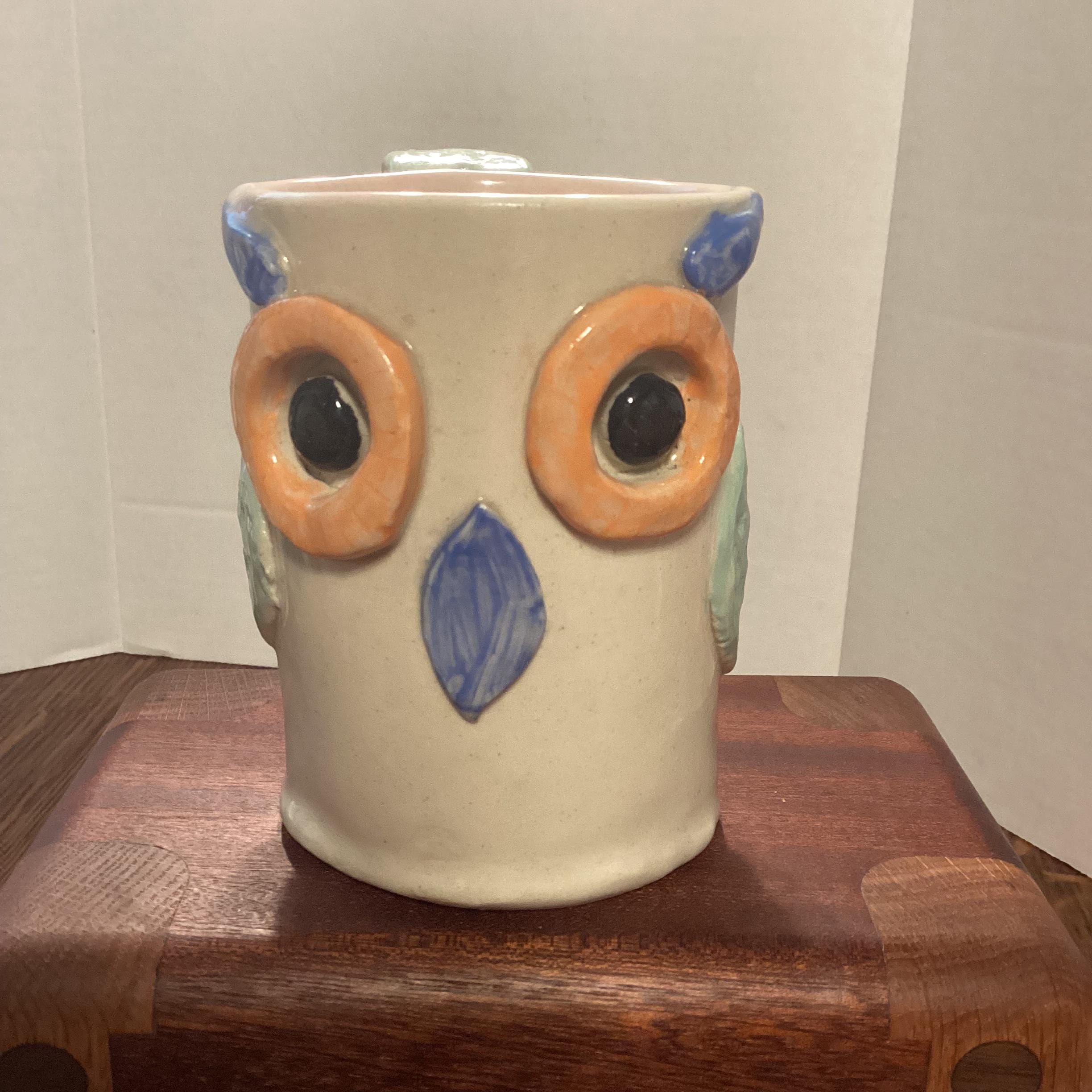 Darling vintage hand made, folk art pottery Owl mug, owl coffee cup, vintage owl mug
