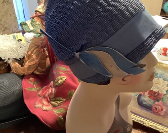 Original antique 1920’s blue straw cloche hat, vintage blue straw cloche hat with three faux feathers, vintage Flapper cloche hat, blue hat