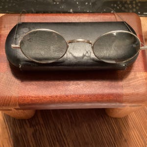Antique wire rimmed tinted eye glasses with case, antique eye glasses, antique sunglasses, vintage wire rimmed sunglasses, tinted glasses