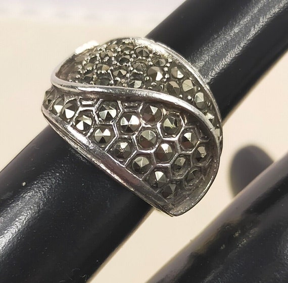 Anello donna in argento con turchese cabochon e marcasite 004X