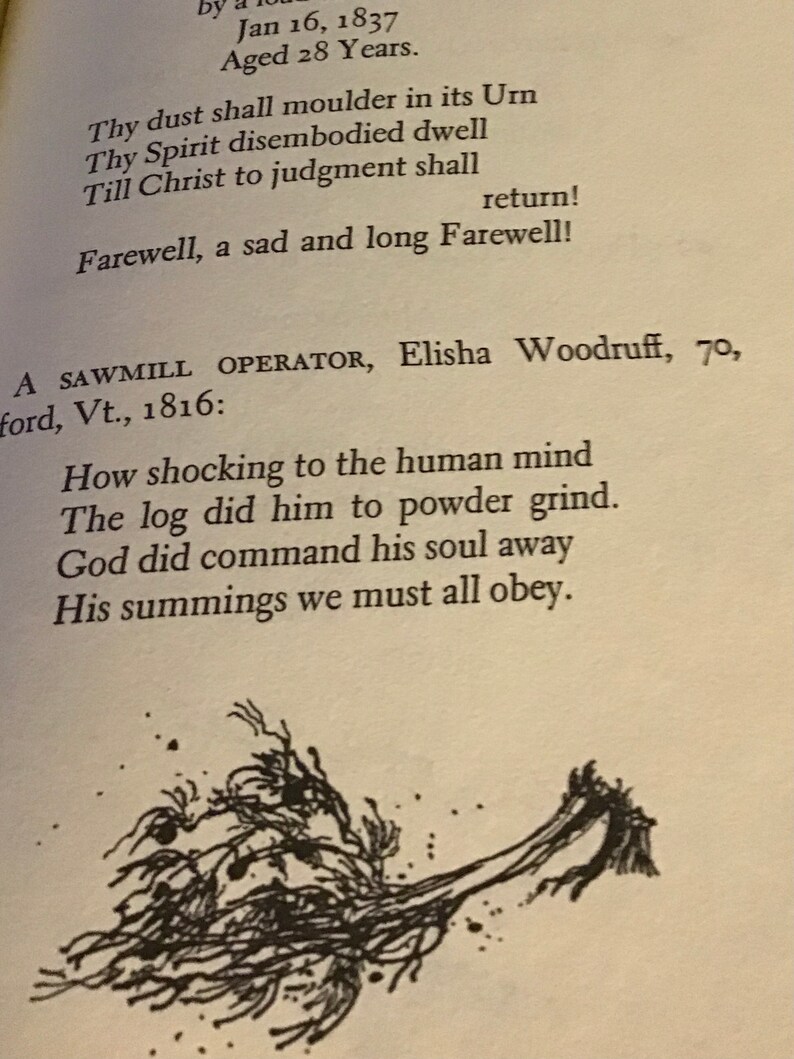 Pu&ograve; includere: Illustrazione in bianco e nero di un albero con rami che si estendono verso l'alto e verso l'esterno. Il testo sotto l'immagine dice "How shocking to the human mind The log did him to powder grind. God did command his soul away His summings we must all obey."