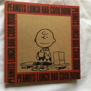 PEANUTS LUNCH BAG COOK BOOK 絵本 SNOOPY Peanuts Lunch Bag Cook Book: Schulz, Charles M ; Dutton