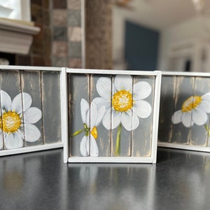 Framed Daisy Painting Set, White Distressed Wood, Farmhouse Decor