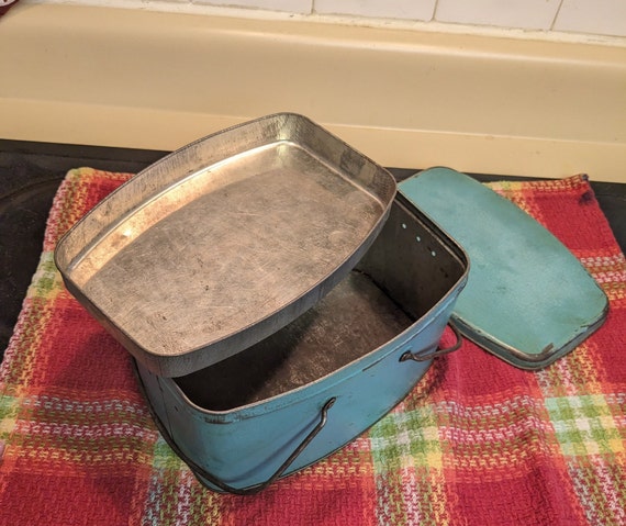 1940s Antique Metal Lunch Box with Insert and Han… - image 4