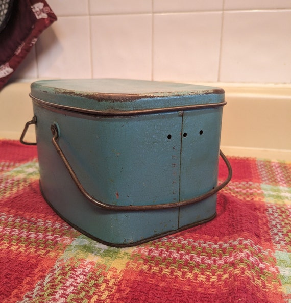 1940s Antique Metal Lunch Box with Insert and Han… - image 3