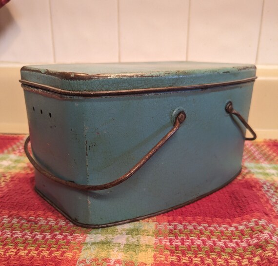 1940s Antique Metal Lunch Box with Insert and Han… - image 2