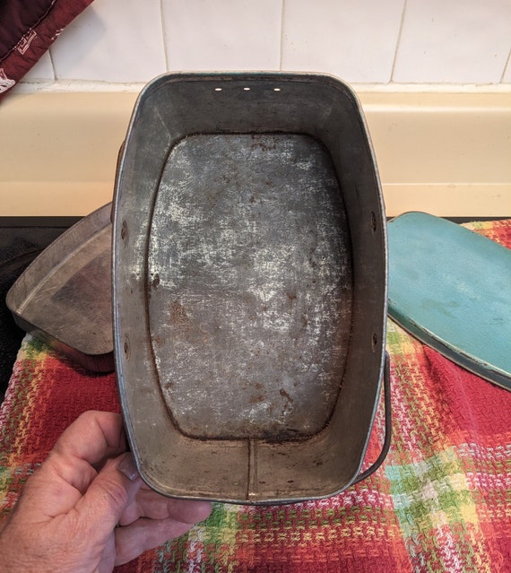 1940s Antique Metal Lunch Box with Insert and Han… - image 6