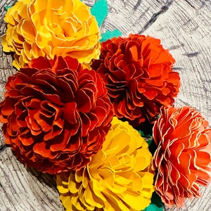 Cempasuchil, Marigold Mini 2” Paper Flowers, Ofrenda,  Dia de Los Muertos, Day of the Day, Altar, shadow box flowers
