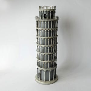 Vintage 1970's 1980's large metal Pisa tower scale model - 53cm (20.8 inch) - Very decorative scale model of this famous Italian tower.
