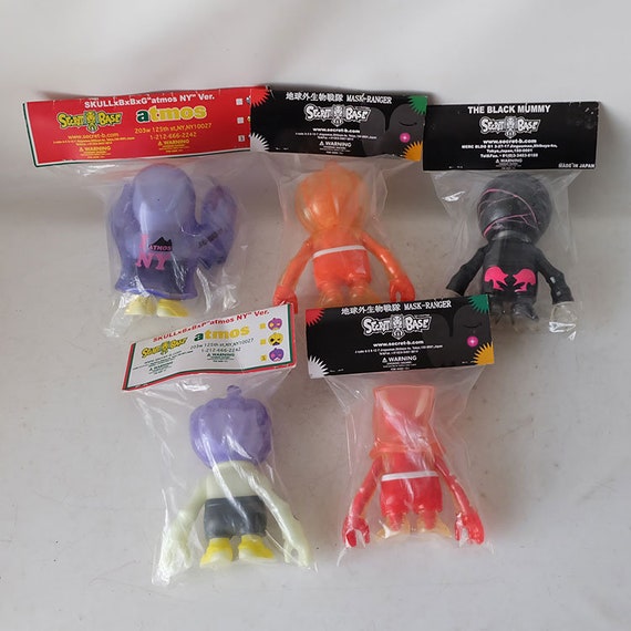 Secret Base Japan - Set of 5 Designer Vinyl Toys / Art Toys / All