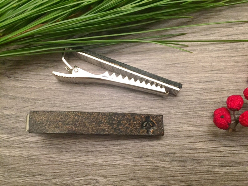 Bumble Bee on Silver Leather Tie Clip