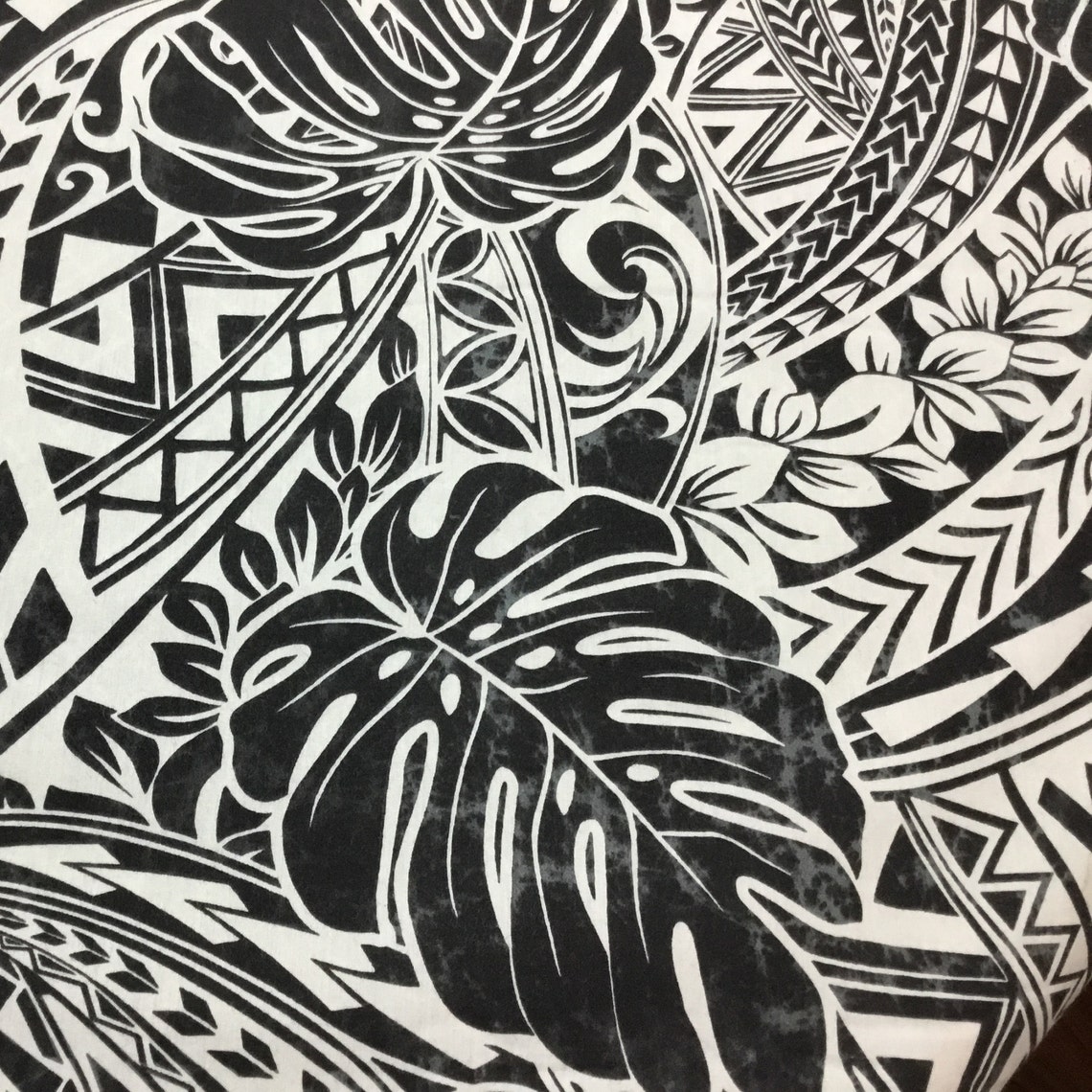 Black Gray Tribal Monstera Maile Hawaiian Print Fabric sold by | Etsy