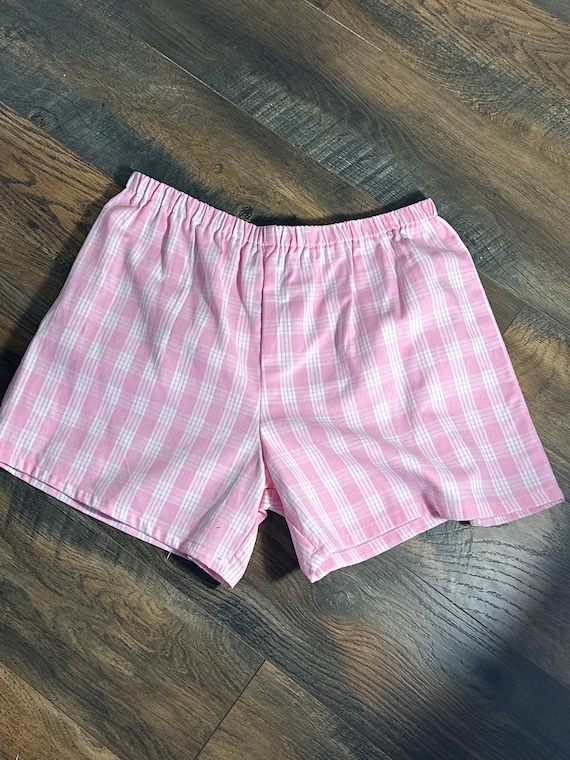 Classic Palaka Women's Shorts Light Pink White Hawaiian Print With