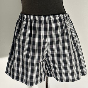 Classic Palaka Shorts Black White Hawaiian Print with 1 Pocket